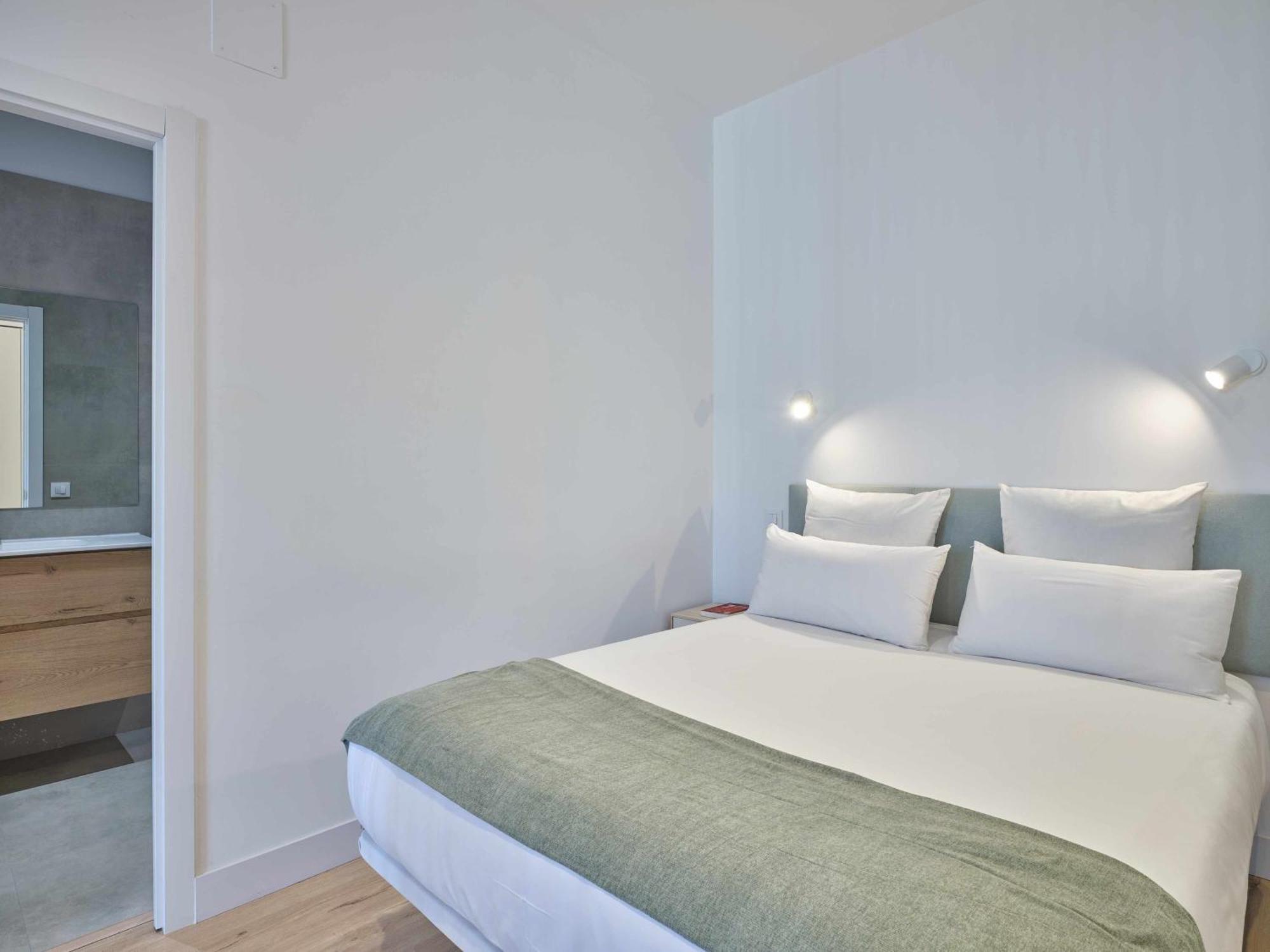 Paseo Suites Hotel Madrid Room photo